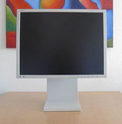 Nec Lcd2080ux Monitor 2080front