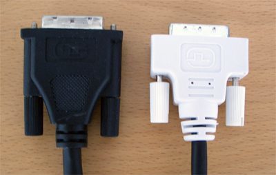 Hyundai L70d Monitor Hyundai L70d Kabel