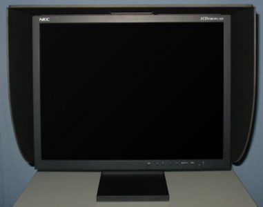 Nec Spectraview 2180 Monitor Nec Lcd2180wg Led Lichtschutzblende Frontseite