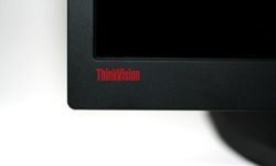 Lenovo L220x Wide Monitor Lenovo L220x Thinkvision Vorne