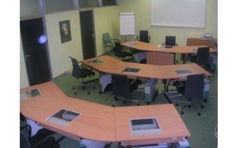 ADION versenkt den LCD-Monitor