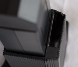 Eizo S2433wh Bk Monitor Kabelfuehrung Geschlossen
