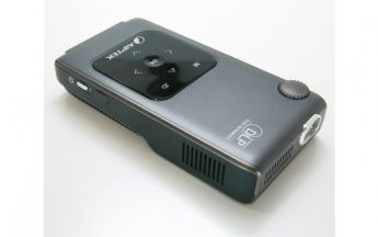 Mobil im 16:9-Format: Aipteks neuester Pico-Projektor V50