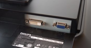 Philips 225p1es Monitor Anschluesse 1