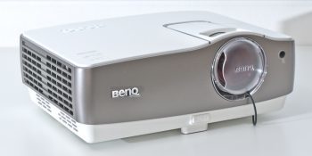 Benq W1200 Beamer Vorne L