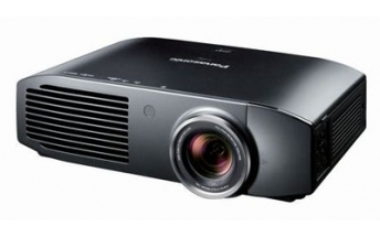 Noch mal 3D samt Full-HD: Panasonic kündigt PT-AE7000U an
