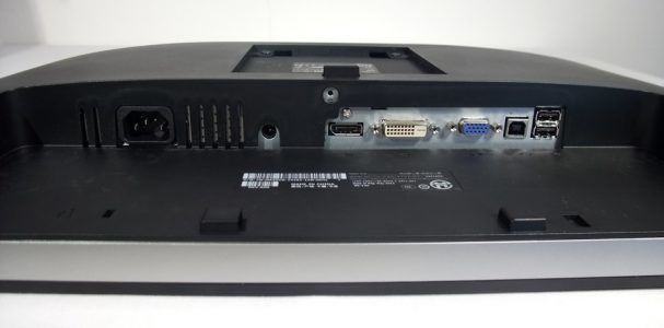 Dell U2412m Monitor Anschluesse1