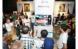 Besucher im 3D-Fieber: LG erstmals auf der gamescom