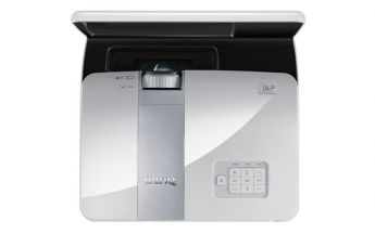 Auf Kurzdistanz: BenQ präsentiert Short-Throw-Projektor MW851UST