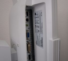 Fujitsu B22w 6 Led Monitor Blende23