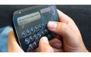Fühlbare Tasten: Touchscreen und Tastatur in einem