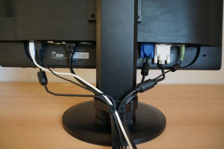 Aoc G2460pqu Monitor Kabelfuehrung