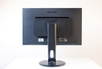 Philips 241p4qryes Monitor IMG 4073Rueckhoch