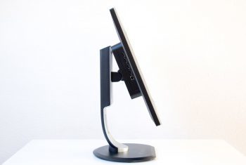 Philips 241p4qryes Monitor IMG 4217Neigehoch