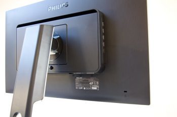Philips 241p4qryes Monitor IMG 4238Rueckhalbseitlich