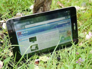 Asus Memo Pad 7 Tablet Outdoor1
