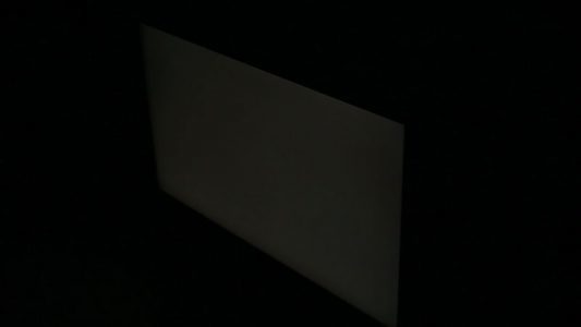 Dell U2417h Monitor Glow