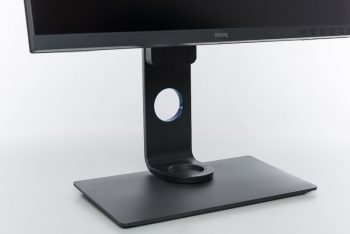 Standbein mit Öffnung