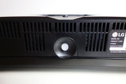 An der Displayunterseite der 5-Wege-Trackball für die komfortable Bedienung des LG 34UC89G-B
