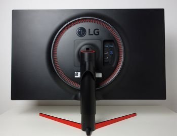 Rückansicht des LG 32GK850G-B mit kreisrunder LED-Beleuchtung