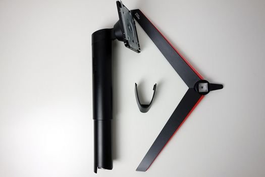 Zweiteiliger Standfuß und Kabelhalter des LG 32GK850G-B