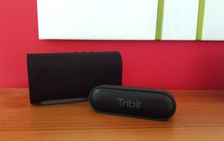 Tribit XSound Go und AUKEY SK-M30 nebeneinander