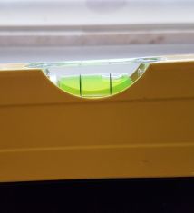 Feinjustierung am Display ist erforderlich