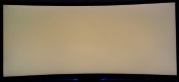 Keine Farbaufhellungen zu den Display-Rändern hin