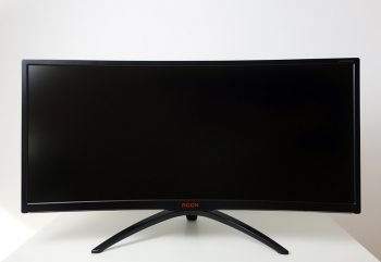 Höheneinstellung des Displays auf niedrigster Stufe