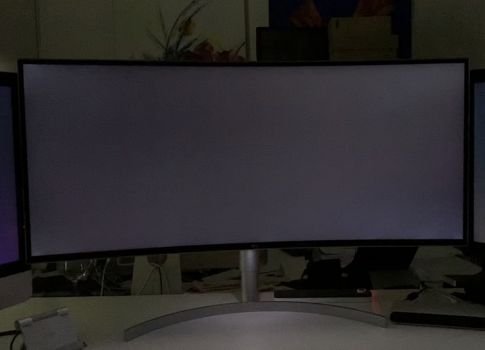 Es gibt leichtere Aufgaben beim Fotografieren der Ausleuchtung, aber das Bild gibt die Realit&auml;t schon gut wieder