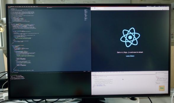Multitasking-Künstler: Workflows, bei denen auf viele unterschiedliche Programme und Fenster simultan zugegriffen werden muss, lassen sich mit dem EV3285 ideal umsetzen