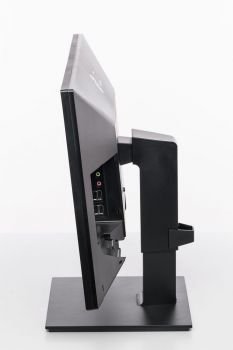 LG 24CK550W-3A Ansicht seitlich mit maximalem Neigungswinkel nach hinten