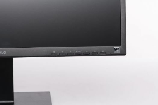 Tasten und Bedienung des LG 24CK550W-3A