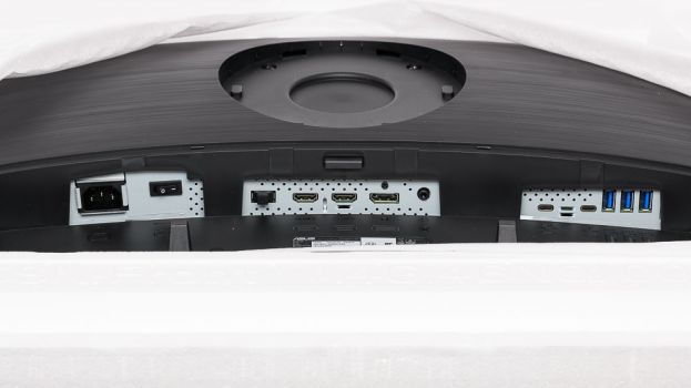 Anschlüsse des Asus PA34VC