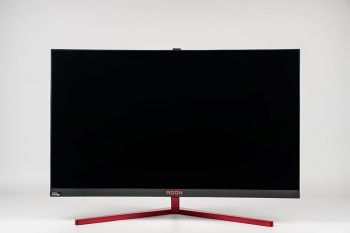 Monitor in der niedrigsten Stellung von vorn