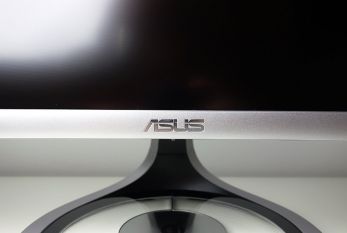 Schönes Logo aus Aluminium