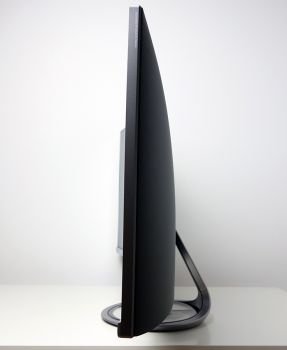 Einzige ergonomische Einstellungsmöglichkeit des ASUS MX38VC ist die Neigung