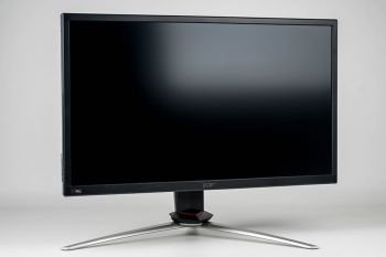 Monitor mir seitlicher Drehung nach rechts