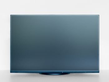 EIZO EV2457 in der niedrigsten Stellung von vorne