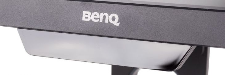 Helligkeitssensor unter dem Frontrahmen des BenQ BL2581T