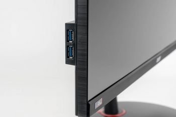 ZwZwei USB-3.0-Anschlüsse seitlich, einer davon mit Schnellladefunktion