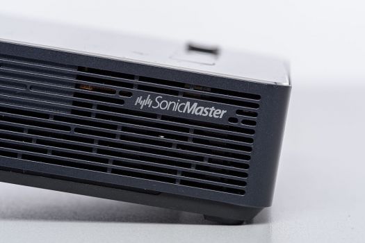 Lautsprecher mit 2 x 2 Watt und ASUS-SonicMaster-Technologie
