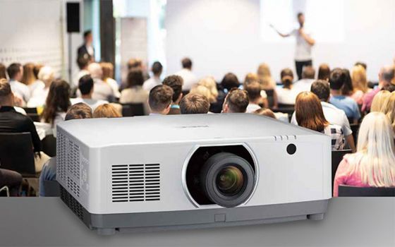 NEC PA703UL (Bild: NEC)