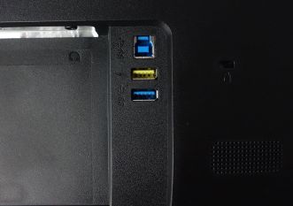 USB-3.0-Upstream-Port und USB-3.0-Anschlüsse, der gelbe mit Schnellladefunktion