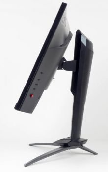 Display mit maximalem Neigungswinkel nach hinten