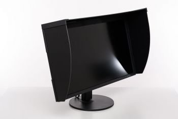 Drehung nach rechts mit montierter Lichtschutzblende