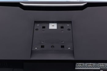 Montage des Standbeins am Display