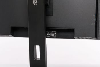 Anschlüsse ohne Abdeckung