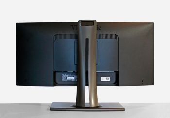Display in der niedrigsten Stellung von hinten
