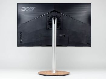 Display in der niedrigsten Stellung von hinten